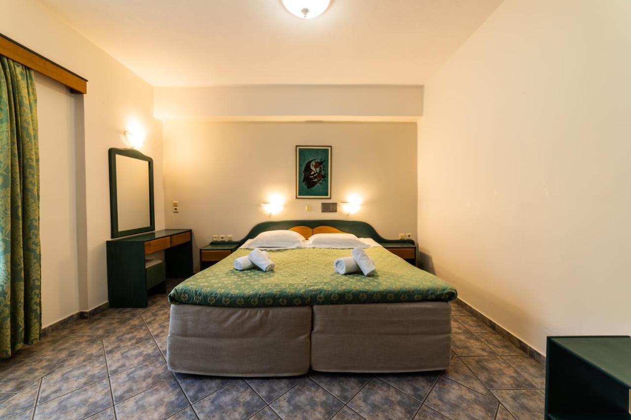 Hotel Odeon Vasilikí Buitenkant foto