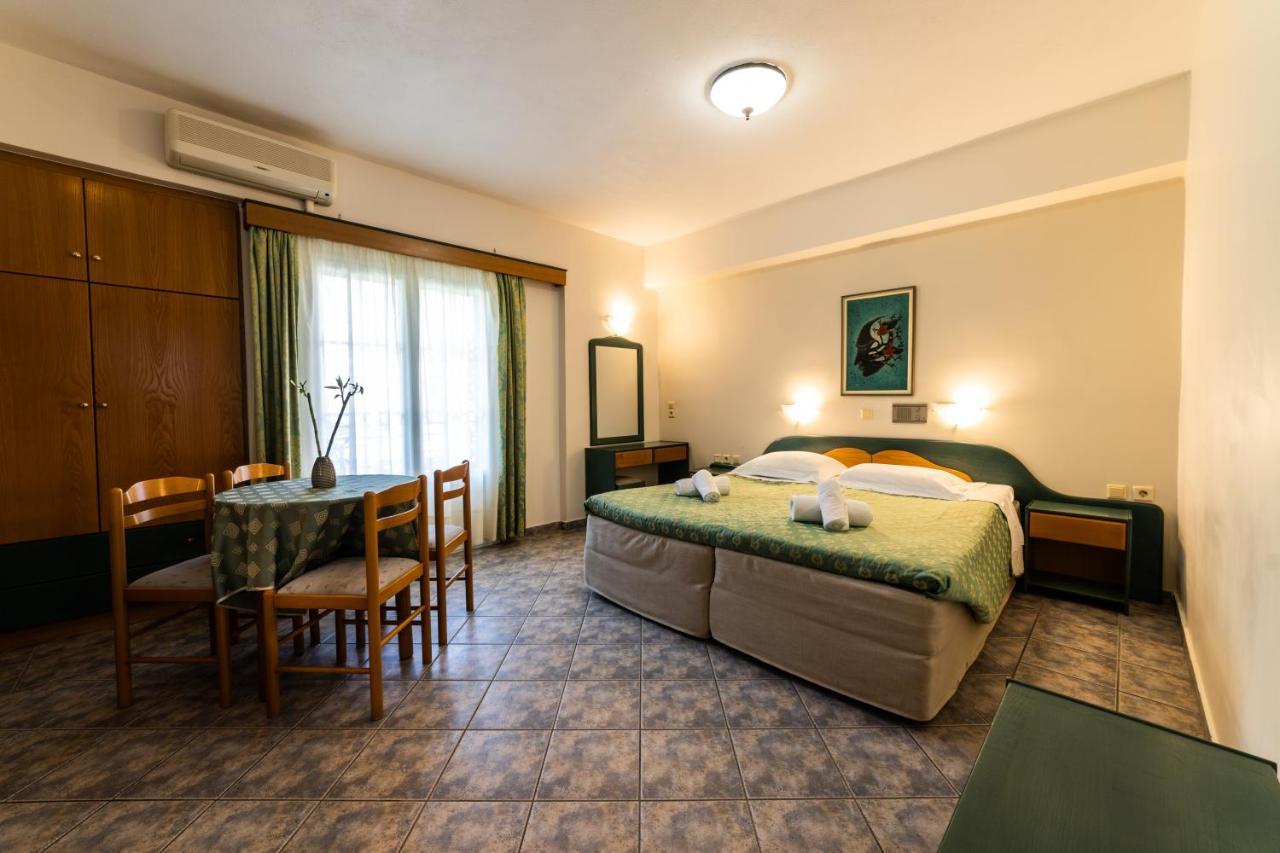Hotel Odeon Vasilikí Buitenkant foto